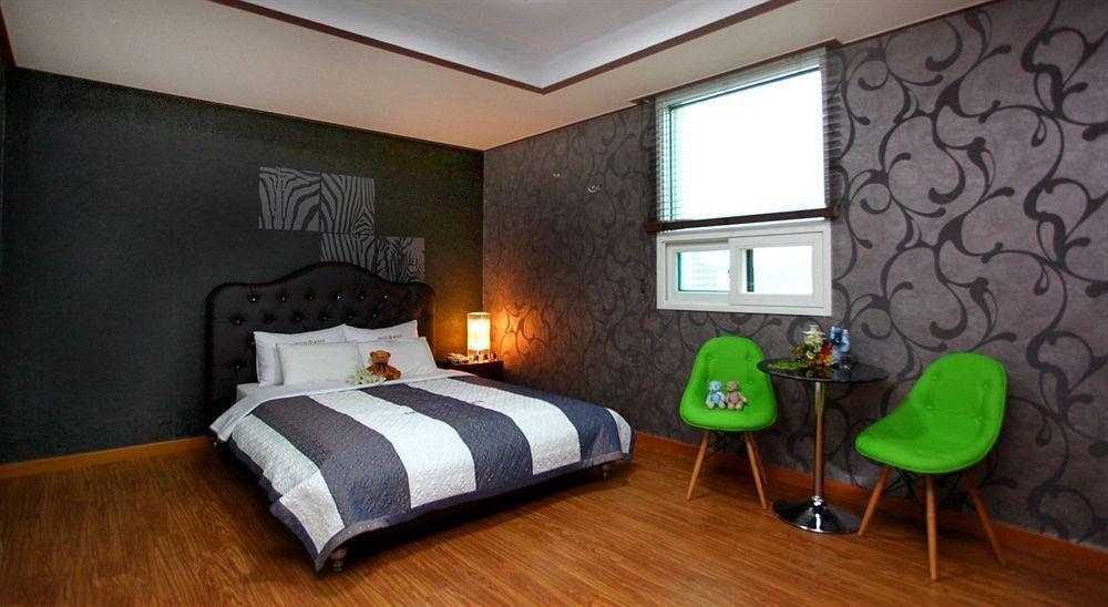 Q Hotel Yongin Ngoại thất bức ảnh